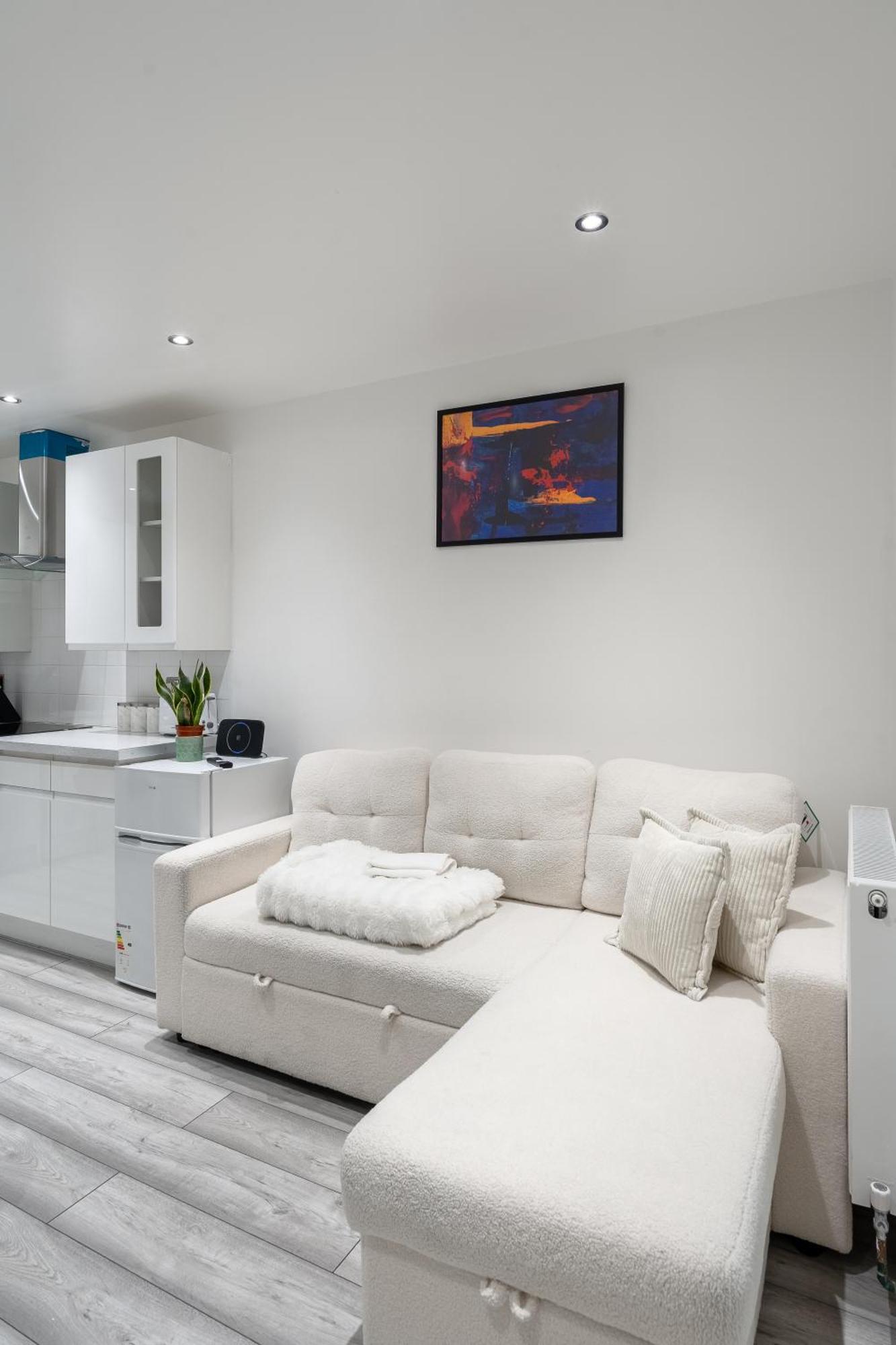 Beautiful Flat Near Central London - Entire Flat - Equipped Kitchen - Private Bathroom Exterior foto