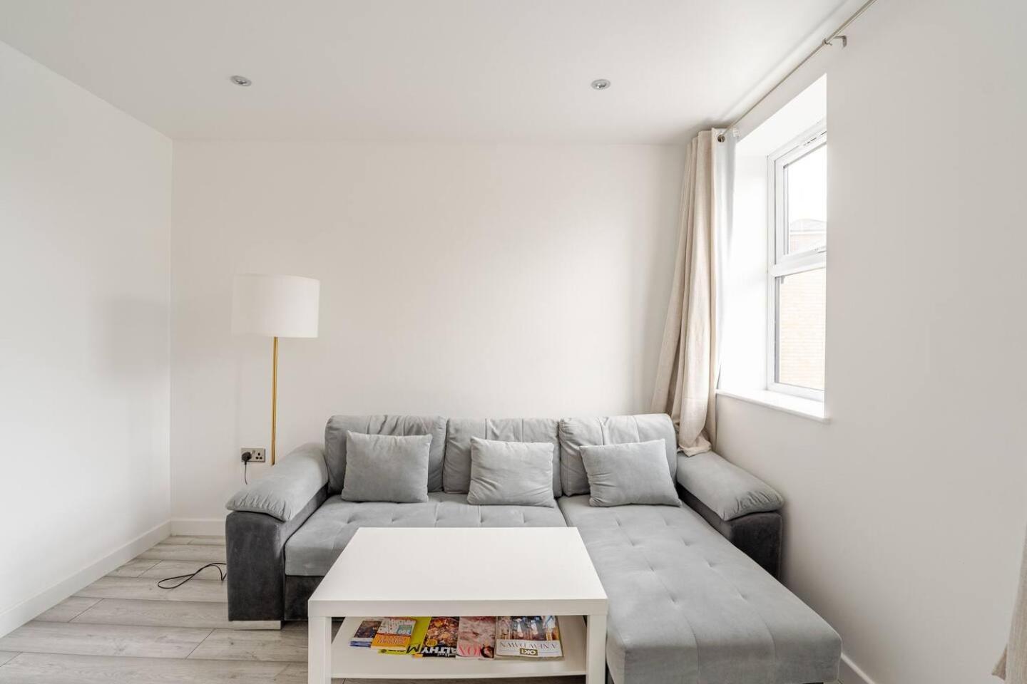 Beautiful Flat Near Central London - Entire Flat - Equipped Kitchen - Private Bathroom Exterior foto